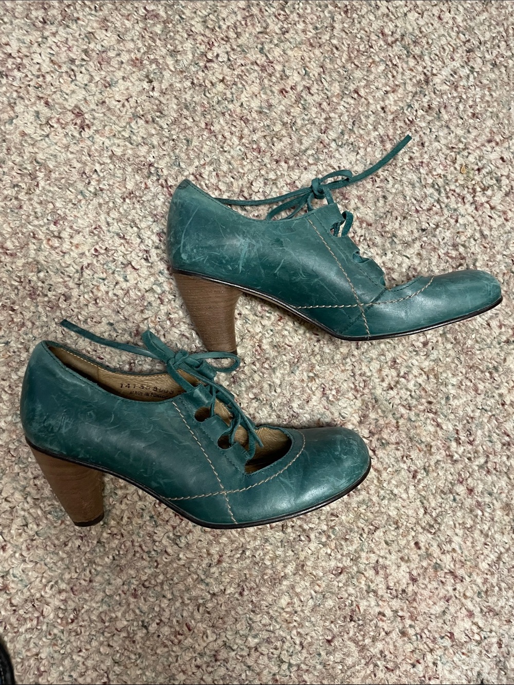 Fly London leather Women's green Lace-Up Vintage-Inspired Heels - Picture 5 of 9